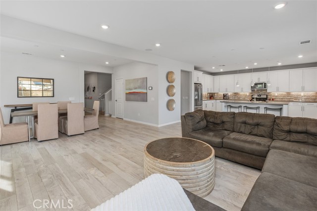 Detail Gallery Image 11 of 49 For 30222 Old Corral, Menifee,  CA 92584 - 4 Beds | 2/1 Baths