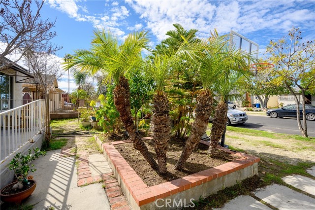 Detail Gallery Image 14 of 14 For 8210 Laurelgrove Ave, North Hollywood,  CA 91605 - 2 Beds | 1 Baths