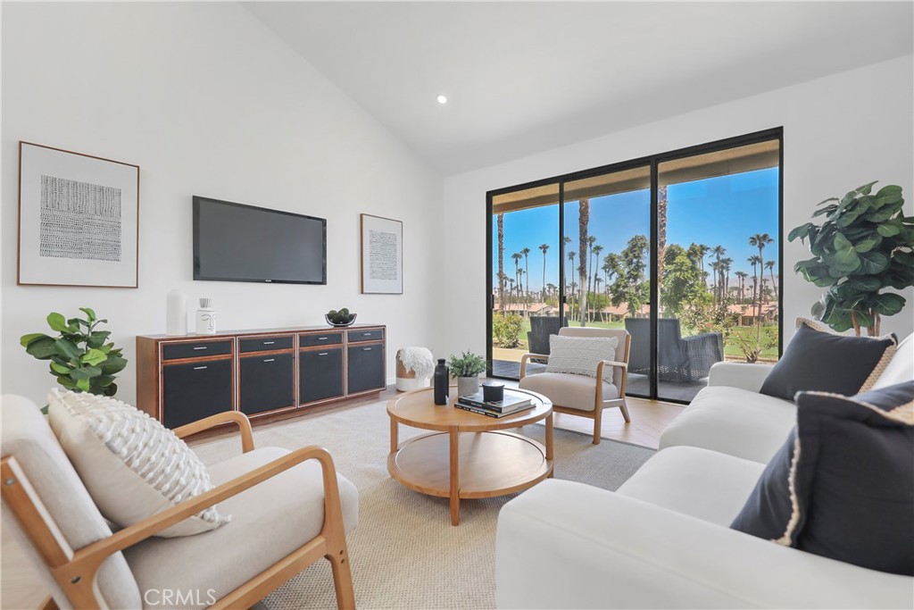 MLS #OC25168664 img 10