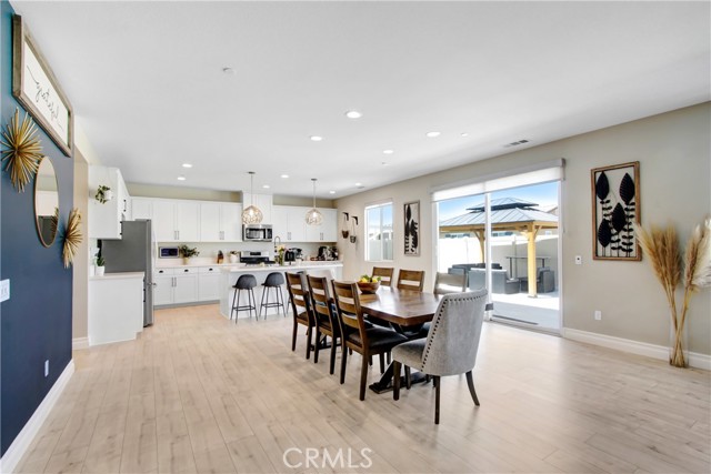 Detail Gallery Image 11 of 39 For 1212 Venice Ave, Mentone,  CA 92359 - 4 Beds | 3 Baths