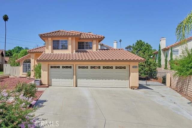 Detail Gallery Image 1 of 1 For 2262 Prescott Cir, Corona,  CA 92881 - 3 Beds | 2/1 Baths