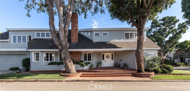 738 19th St, Manhattan Beach, California 90266, 4 Bedrooms Bedrooms, ,3 BathroomsBathrooms,Residential,For Sale,19th St,SB24147618