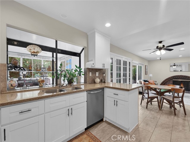 18622 Brasilia Drive, Porter Ranch CA: https://media.crmls.org/medias/a3a5f205-0324-4ff2-8789-688a6dd0c993.jpg