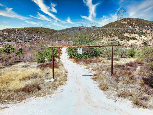 0 Spunky Canyon Road, Palmdale CA: https://media.crmls.org/medias/a3a5f255-5f55-4153-8923-b7bf320c038e.jpg