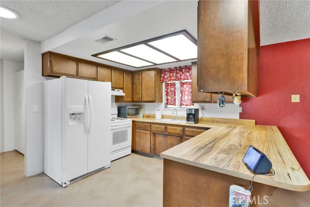 Detail Gallery Image 19 of 70 For 7929 Mono, Hesperia,  CA 92345 - 3 Beds | 2 Baths