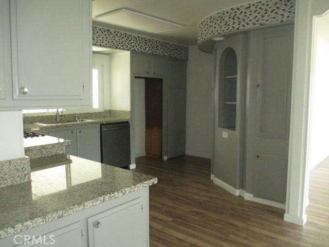 Detail Gallery Image 4 of 19 For 25778 Creag Ave, Homeland,  CA 92548 - 3 Beds | 2 Baths