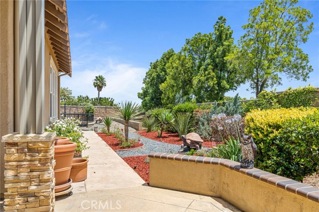 Detail Gallery Image 6 of 11 For 1180 Cleveland, Corona,  CA 92881 - 6 Beds | 3/1 Baths