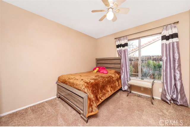 Detail Gallery Image 17 of 27 For 4035 Triton Dr, Palmdale,  CA 93552 - 3 Beds | 2 Baths