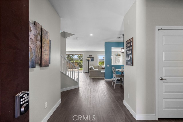 19512 Griffith Drive, Saugus CA: https://media.crmls.org/medias/a3a95445-5e0c-4dce-921d-804fbc679012.jpg