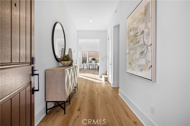 307 Brimwood, Irvine CA: https://media.crmls.org/medias/a3a95c18-3b17-4e2c-95fd-20d19e743037.jpg