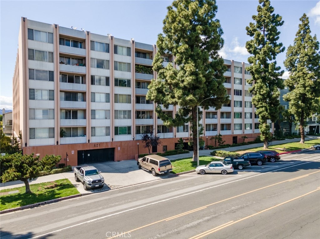 421 S La Fayette Park Place #306