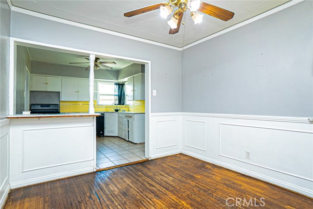 987 W 23rd Street, San Bernardino CA: https://media.crmls.org/medias/a3aa338a-6a15-41ee-960d-36f396d65289.jpg