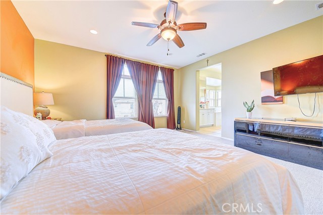 Detail Gallery Image 4 of 6 For 3306 Ridge Park Ct, Long Beach,  CA 90804 - 4 Beds | 3 Baths