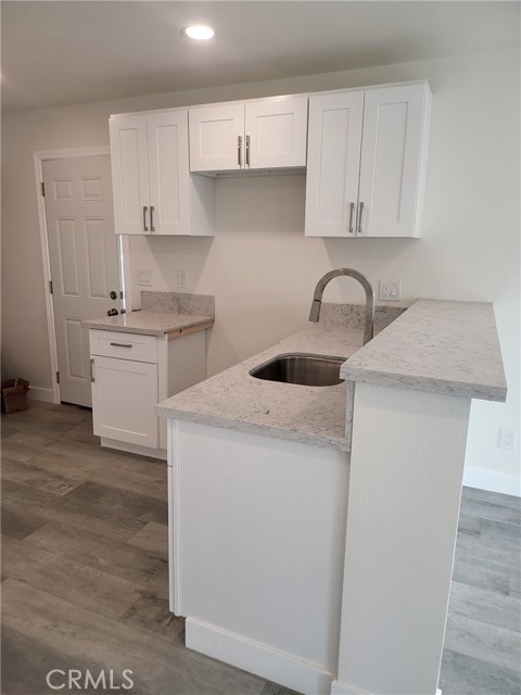 Detail Gallery Image 7 of 14 For 6207 Seabreeze, Long Beach,  CA 90803 - 2 Beds | 1 Baths