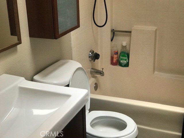 Detail Gallery Image 7 of 11 For 6176 Smokey Hill Ln, Chino Hills,  CA 91709 - 2 Beds | 2/1 Baths
