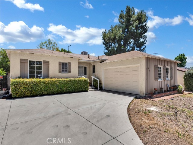 Detail Gallery Image 2 of 32 For 9952 Noble Ave, –,  CA 91345 - 4 Beds | 2 Baths