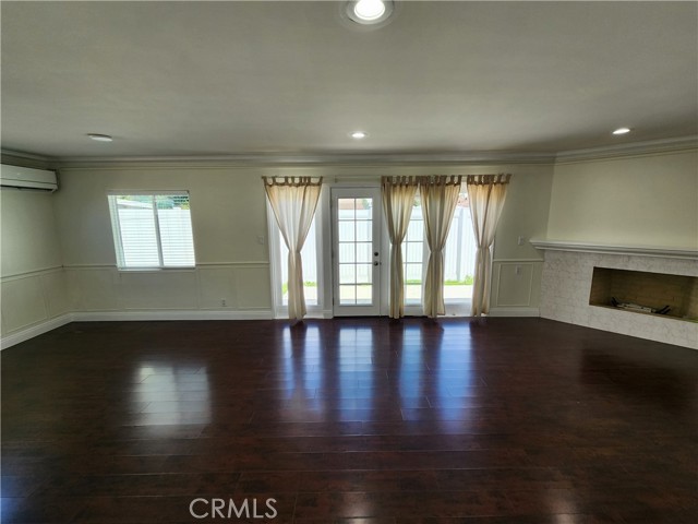 10450 Balboa Boulevard, Granada Hills CA: https://media.crmls.org/medias/a3acd1da-0eb7-481f-a9f4-f44dcb15e176.jpg