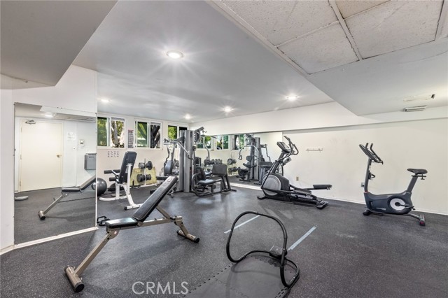 Detail Gallery Image 21 of 23 For 911 N Kings Rd #310,  West Hollywood,  CA 90069 - 2 Beds | 2 Baths