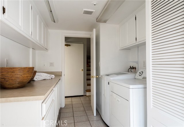 217 Helberta Avenue, Redondo Beach, California 90277, 3 Bedrooms Bedrooms, ,2 BathroomsBathrooms,Residential,Sold,Helberta,SB19278156