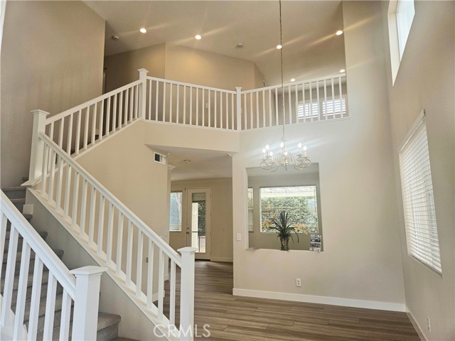 Detail Gallery Image 5 of 10 For 1227 S Goldstone Cir, Anaheim,  CA 92804 - 4 Beds | 2/1 Baths