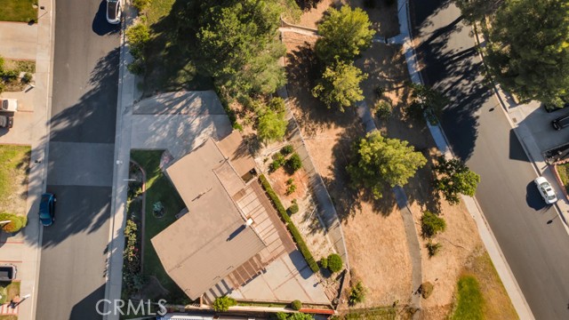 18665 Pad Court, Newhall CA: https://media.crmls.org/medias/a3ae01a2-7120-4493-a175-2e652fe6eddd.jpg