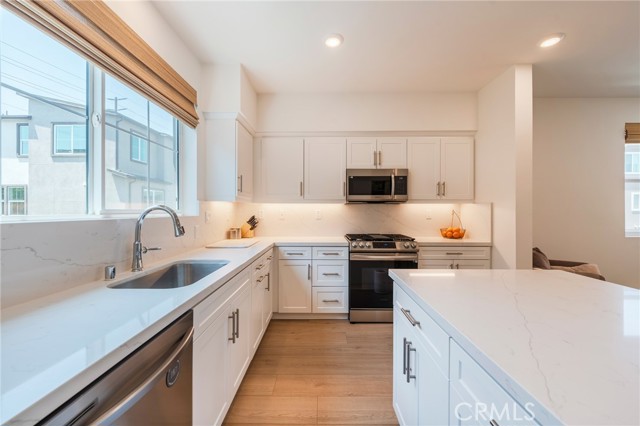 11751 Florence Avenue, Santa Fe Springs CA: https://media.crmls.org/medias/a3aee7de-2eda-48d9-a986-33d075959b37.jpg