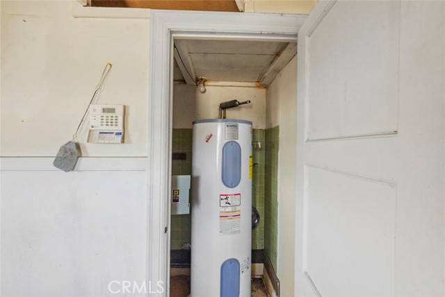 8340 West Lane, Winton CA: https://media.crmls.org/medias/a3b01f6a-7017-4fc5-b7b1-0054bde7c0f6.jpg