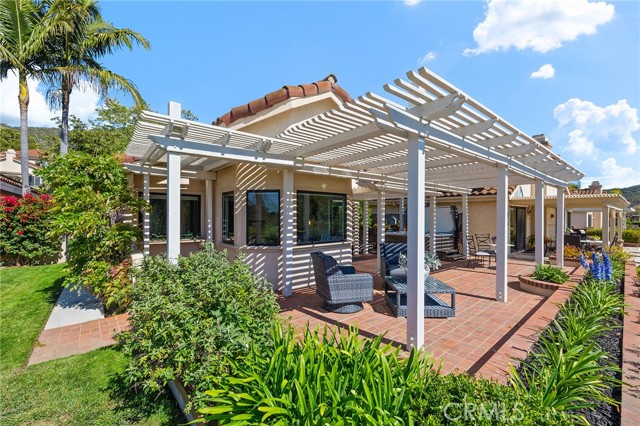29122 Laurel Valley Drive, Vista CA: https://media.crmls.org/medias/a3b056c7-43ac-4539-b71d-7219f508e9dc.jpg