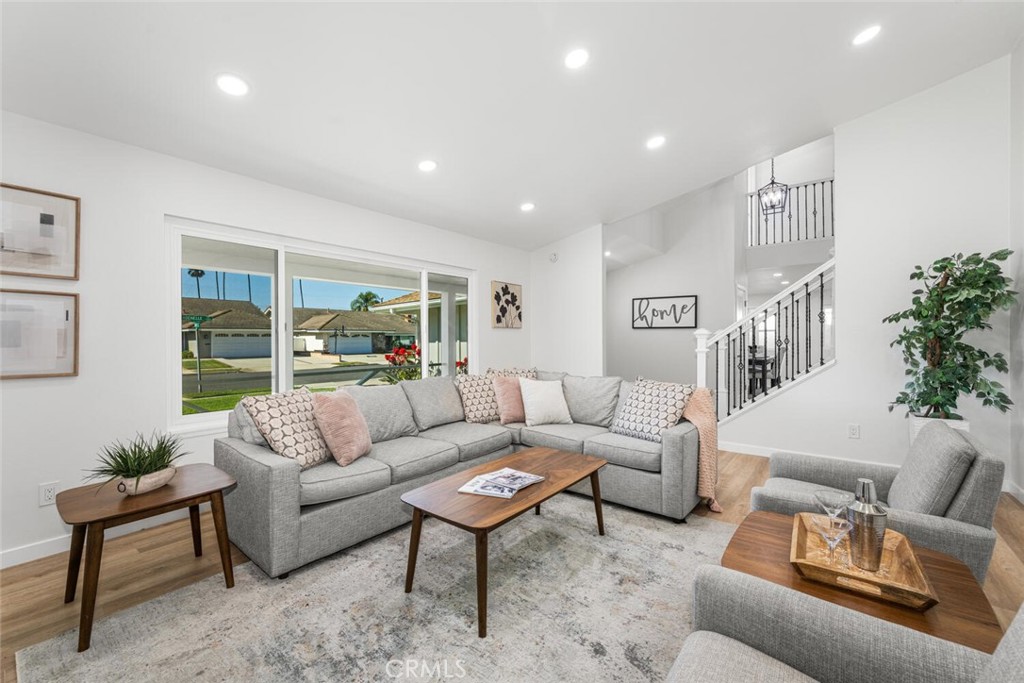 A3B05807 92F9 4A54 929C 7981F98Ac652 11344 Rochelle, Los Alamitos, Ca 90720 &Lt;Span Style='BackgroundColor:transparent;Padding:0Px;'&Gt; &Lt;Small&Gt; &Lt;I&Gt; &Lt;/I&Gt; &Lt;/Small&Gt;&Lt;/Span&Gt;