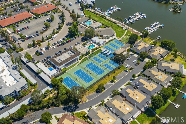 982 Camino Del Arroyo Drive, San Marcos CA: https://media.crmls.org/medias/a3b11d16-0806-40bb-8dc5-77c52c7eefdc.jpg
