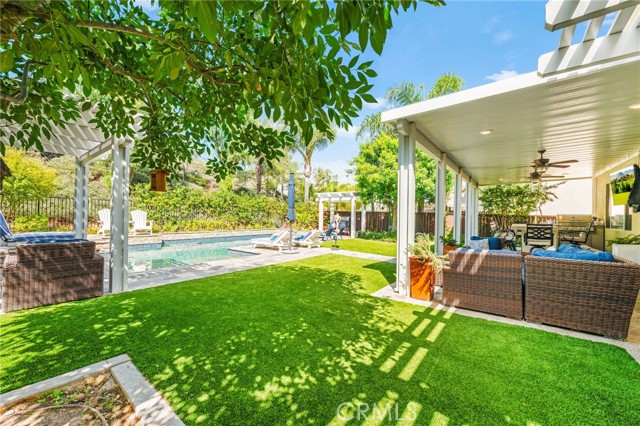 33335 Fox Road, Temecula CA: https://media.crmls.org/medias/a3b12819-fc95-4bb6-96c2-17e61dbc29be.jpg