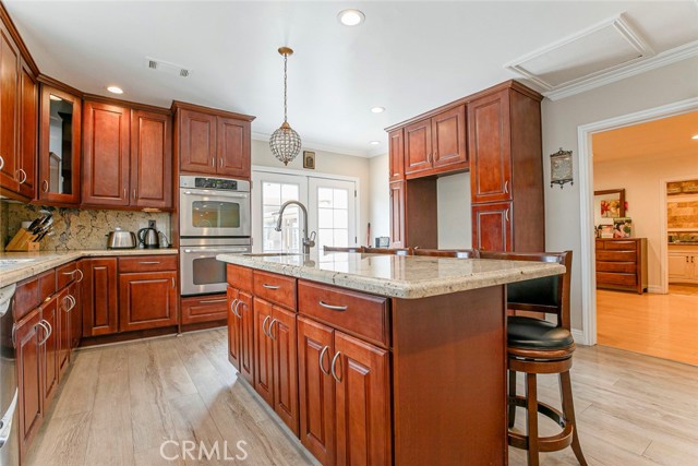 13353 Sylvan Street, Van Nuys CA: https://media.crmls.org/medias/a3b19baa-a1e6-4774-a010-561993cf2142.jpg