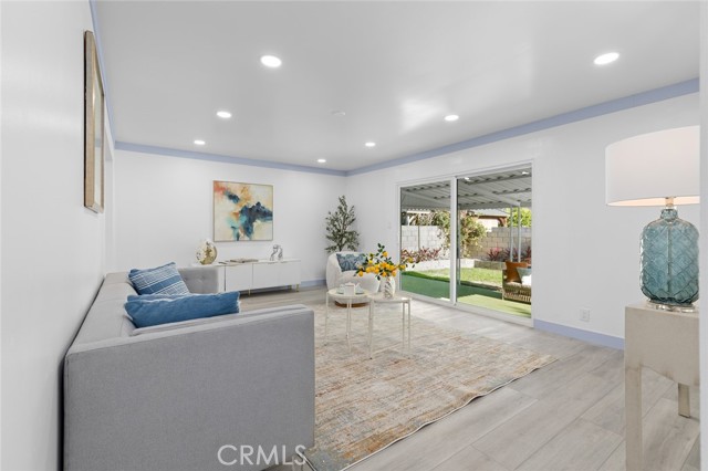 3622 W Kent Avenue, Santa Ana CA: https://media.crmls.org/medias/a3b1f3ee-3f67-4a2f-b1ae-a34a18e9c7f1.jpg