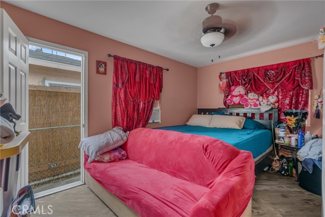 11513 S San Pedro, Los Angeles CA: https://media.crmls.org/medias/a3b27f68-a2be-41de-b689-02224b9dfa27.jpg