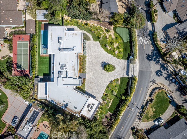 Detail Gallery Image 32 of 75 For 19333 Rosita St, Tarzana,  CA 91356 - 6 Beds | 8 Baths