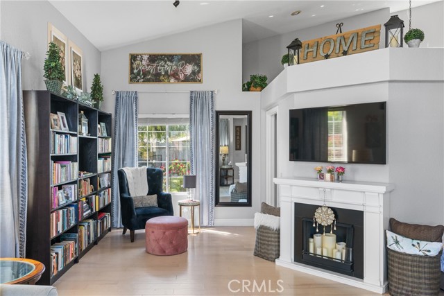 1337 Lloyd Place, Lompoc CA: https://media.crmls.org/medias/a3b471c9-9e96-4602-aaae-ca4daa1c2546.jpg