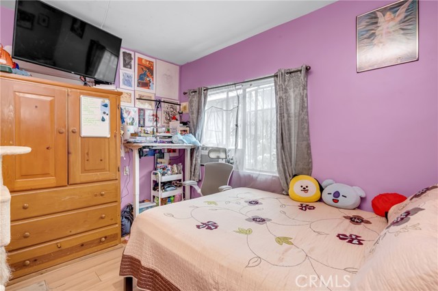 715 S Record Avenue, Los Angeles CA: https://media.crmls.org/medias/a3b4d09e-2e2c-4dd4-bc72-039e04658d8b.jpg