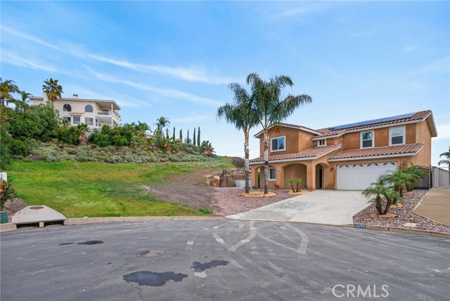 Detail Gallery Image 6 of 54 For 22270 Pinto Dr, Canyon Lake,  CA 92587 - 4 Beds | 3 Baths