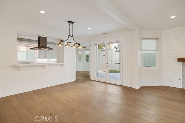 Detail Gallery Image 6 of 56 For 1707 Marshallfield #B,  Redondo Beach,  CA 90278 - 3 Beds | 3 Baths