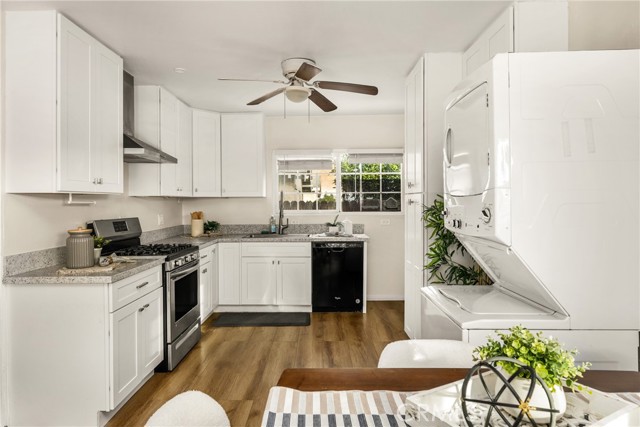 Detail Gallery Image 9 of 26 For 2320 Locust, Long Beach,  CA 90806 - 2 Beds | 1 Baths