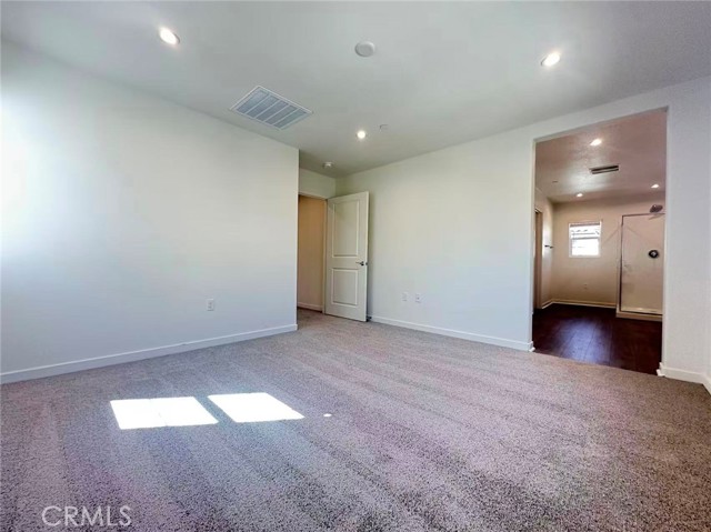 Detail Gallery Image 6 of 20 For 16052 Montenegro Ln, Fontana,  CA 92336 - 4 Beds | 3 Baths