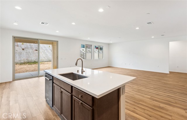 Detail Gallery Image 7 of 26 For 4180 Larchwood Ln, Lake Elsinore,  CA 92530 - 3 Beds | 2 Baths