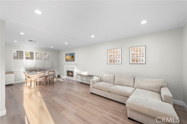 165 Church Place, Irvine CA: https://media.crmls.org/medias/a3b7c4d6-a7cd-499f-8630-b9fe4fc2f324.jpg