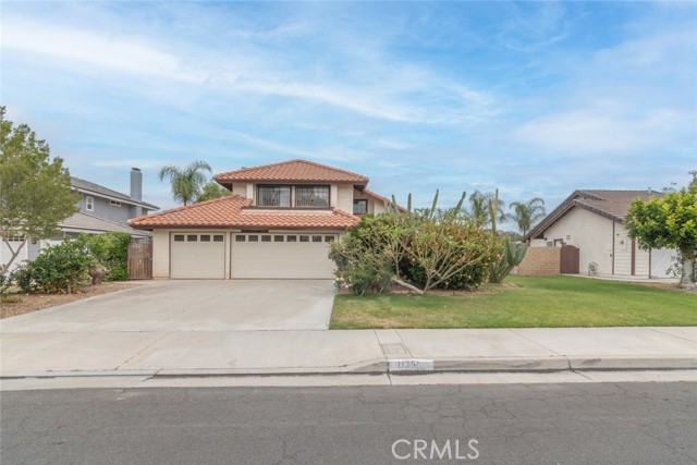 11351 Rancho Del Oro Dr, Riverside, CA 92505