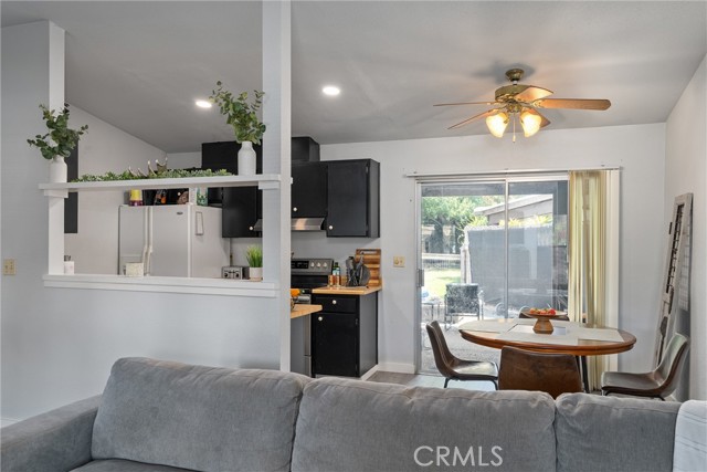 Detail Gallery Image 9 of 48 For 465 Waterford Dr, Chico,  CA 95973 - 5 Beds | 3 Baths