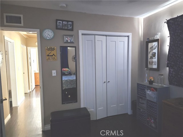 5573 Bonnie Brae Street, Montclair CA: https://media.crmls.org/medias/a3b9091b-38e9-4c46-9249-b8e86b3f0b68.jpg
