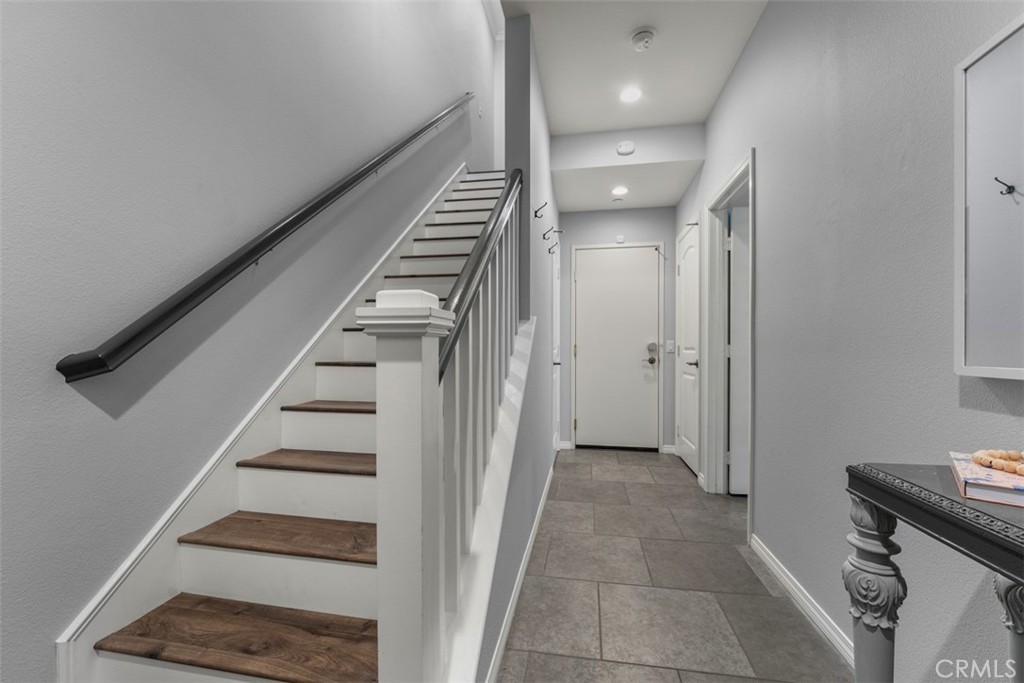 MLS #OC25135462 image #3