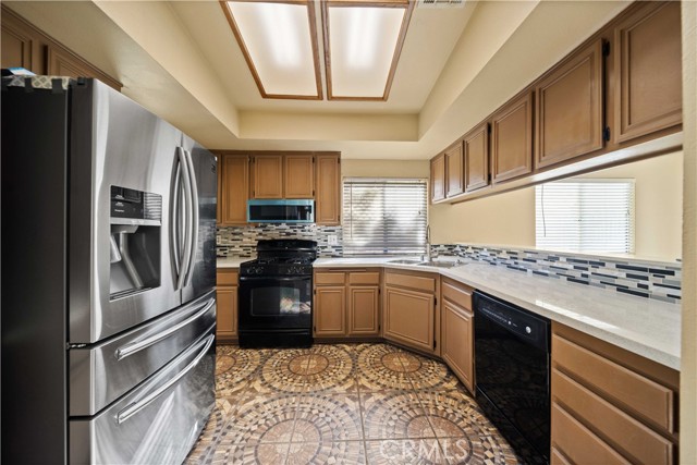 Detail Gallery Image 7 of 20 For 43815 Silver Bow Rd, Lancaster,  CA 93535 - 3 Beds | 2 Baths