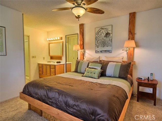 7497 Yosemite Park Way, Yosemite CA: https://media.crmls.org/medias/a3ba0b94-356e-47a3-8749-0cc4efc62ee5.jpg
