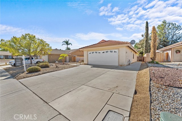 Detail Gallery Image 5 of 26 For 25475 Boxelder Dr, Murrieta,  CA 92563 - 3 Beds | 2 Baths